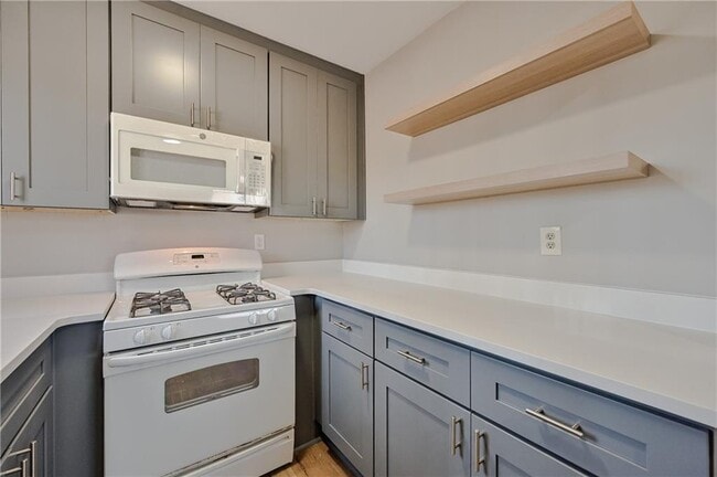 Building Photo - 955 Tilden St NW