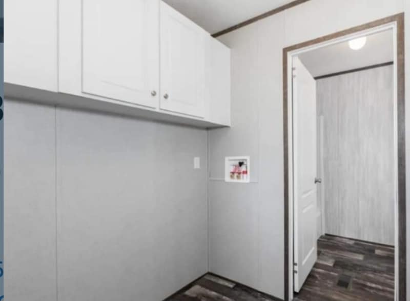 Building Photo - 7145 S Meridian St