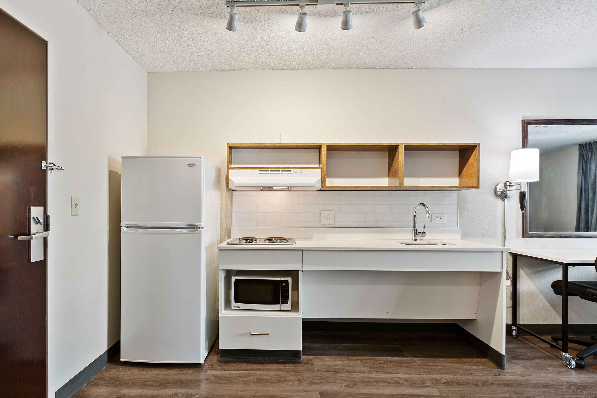 Building Photo - Furnished Studio-Fremont - Newark