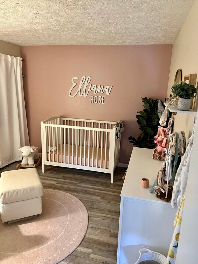 Building Photo - 2685 Green Meadows Dr