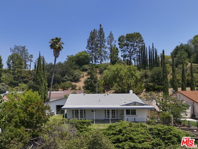 Building Photo - 3107 Hodler Dr