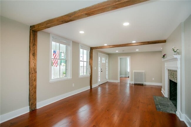 Building Photo - 43 Farewell St