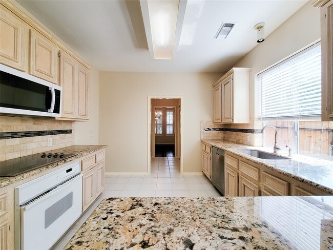 Building Photo - 4106 Creek Ridge Ln