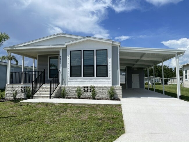 Building Photo - 34815 Silver King Dr