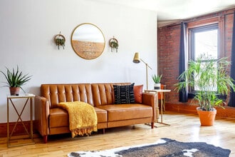 Building Photo - 1180 N High St