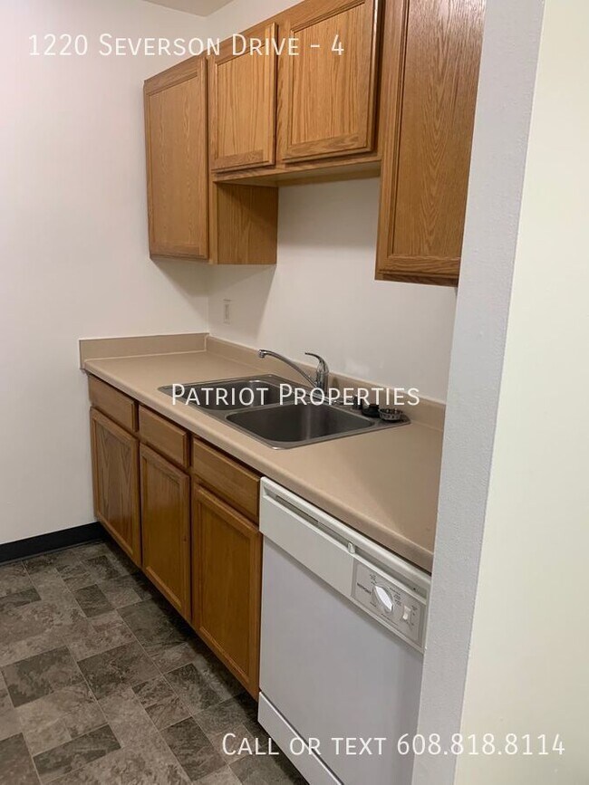 Building Photo - 1220 Severson Dr