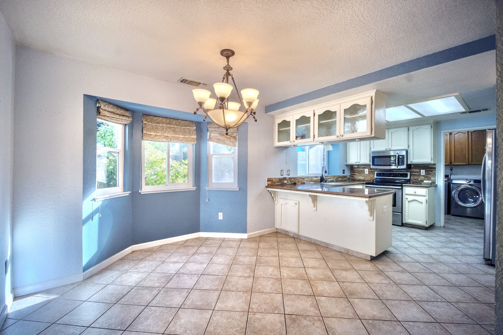 Building Photo - 4404 Bluff Creek Dr