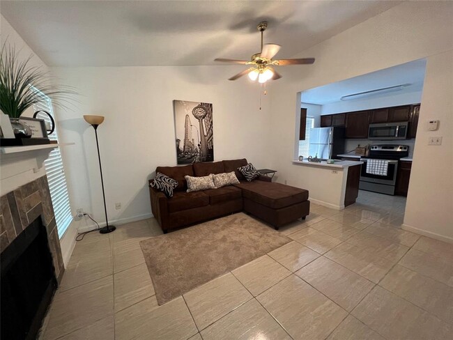 Primary Photo - 3900 Woodchase Dr