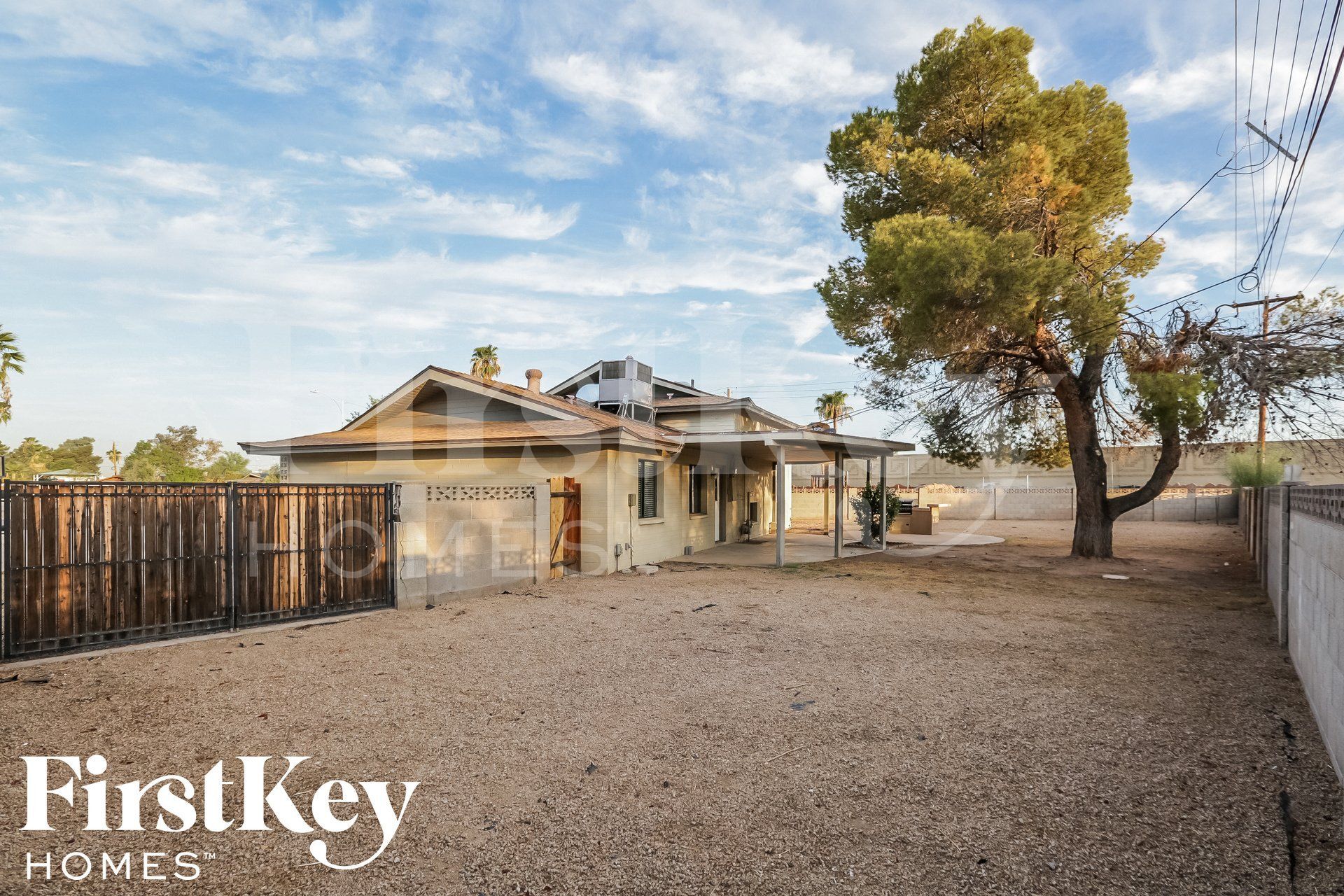 Building Photo - 4501 S Forest Ave