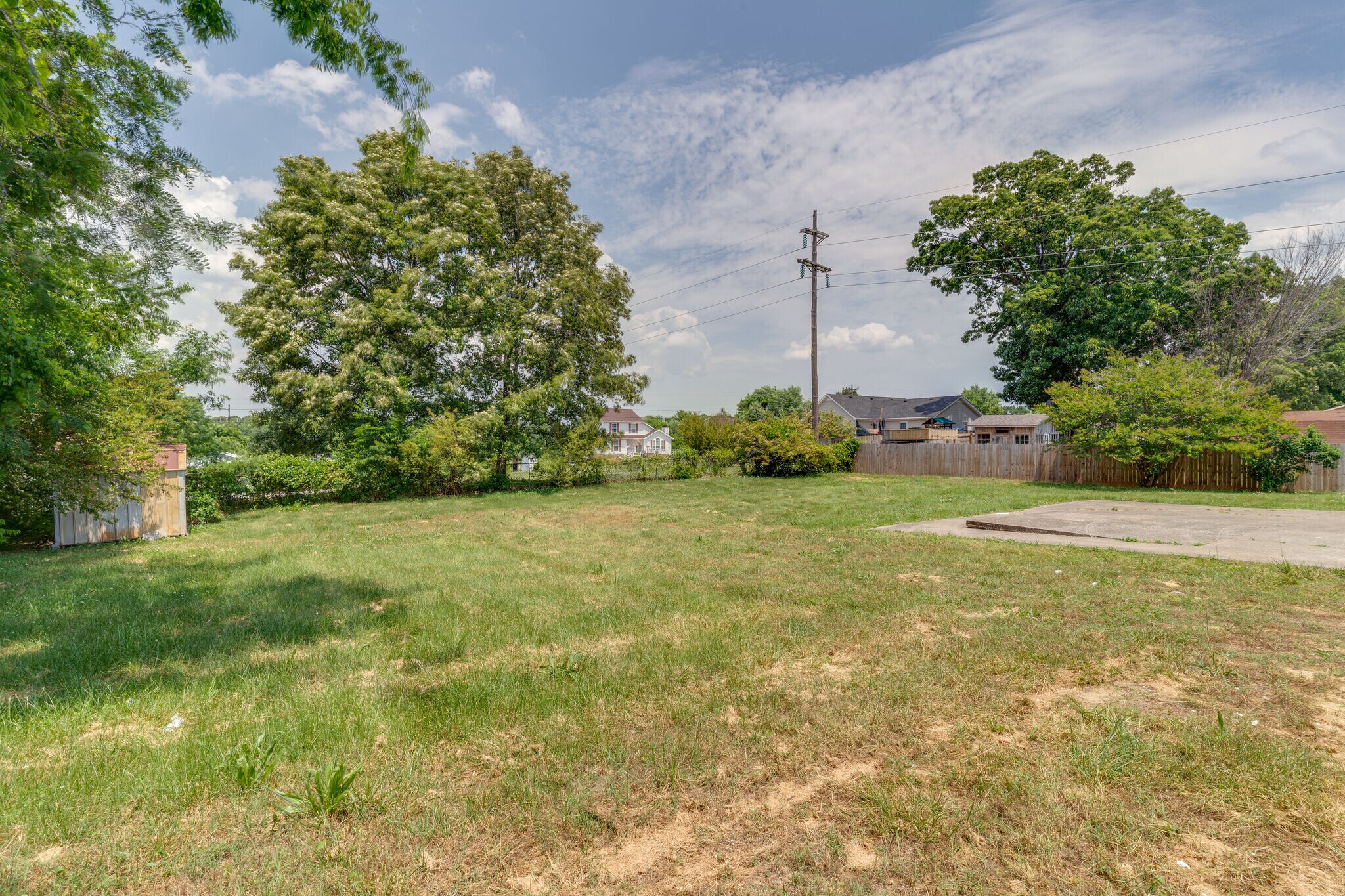 Building Photo - 323 Carter Rd