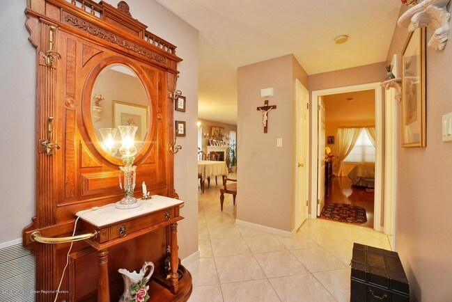 Building Photo - 81 Pagoda Ln