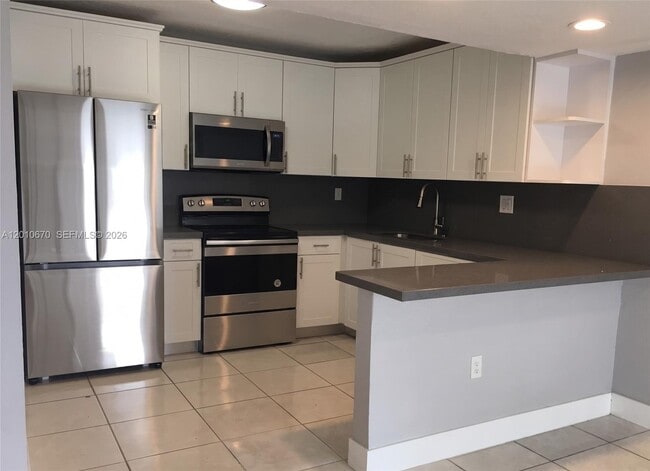 Building Photo - 8888 SW 131st Ct
