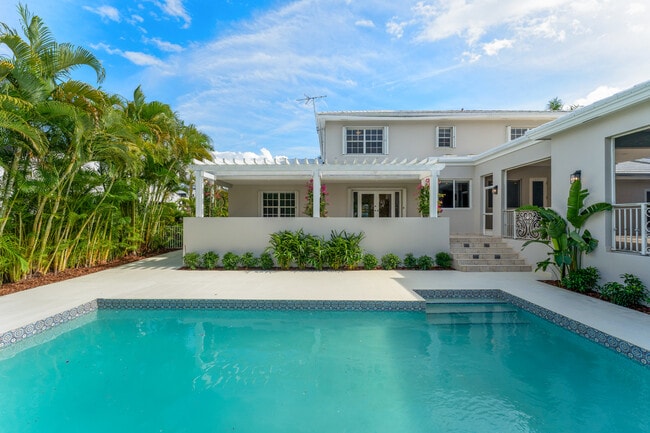 Building Photo - 13032 Mar St