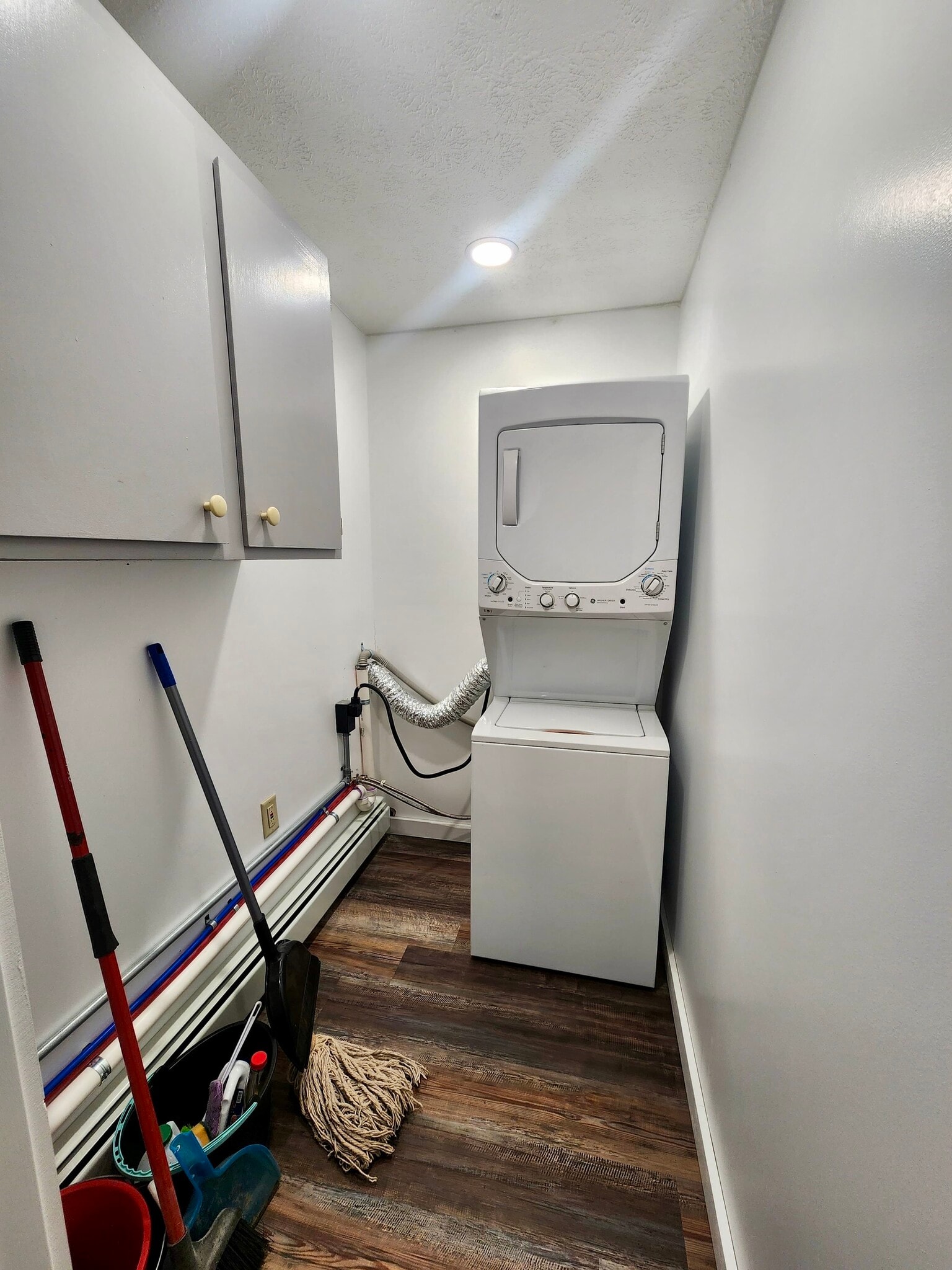 Building Photo - 1126 Walnut St