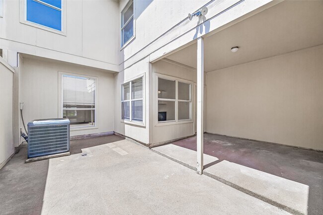 Building Photo - 4719 Cashel Cir