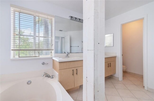 Building Photo - 1609 Sweetgum Terrace