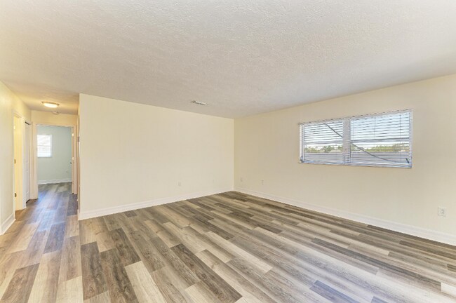 Building Photo - 616 Guild Dr