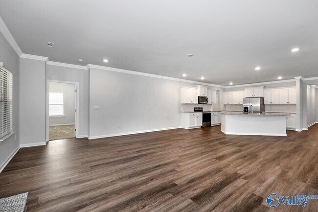 Building Photo - 157 High Leaf Dr