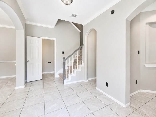 Building Photo - 13714 Hillingdale Ln