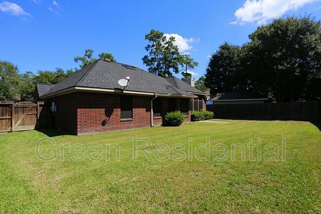 Building Photo - 1718 Calmar Dr