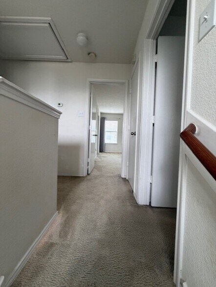 Building Photo - 2606 Skyview Knoll Ct