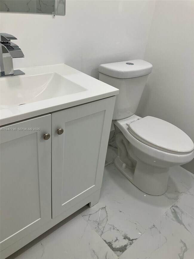 Building Photo - 212 Lake Pointe Dr