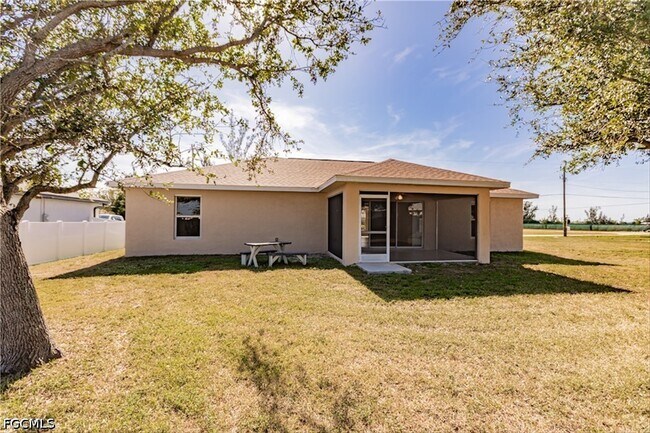 Building Photo - 2809 NW 12th Ln