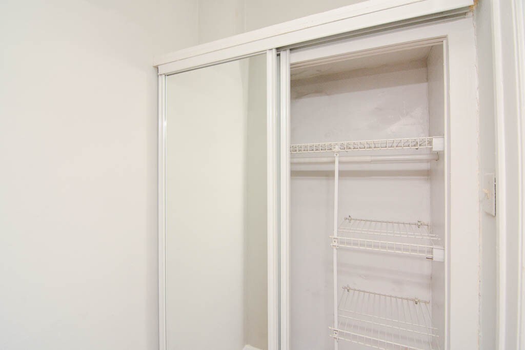 Building Photo - 1169 N Dearborn