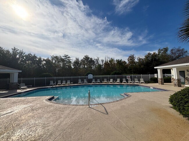 Building Photo - 3421 Cherry Ridge Rd