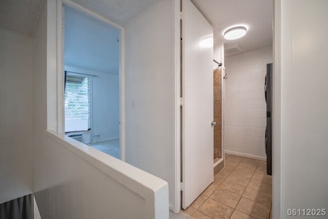 Building Photo - (2bd / 1ba / 1 parking Condo in Makakilo G...