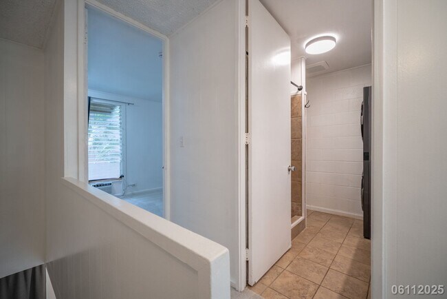 Building Photo - 2bd / 1ba / 1 parking Condo in Makakilo Gardens 2, Kapolei