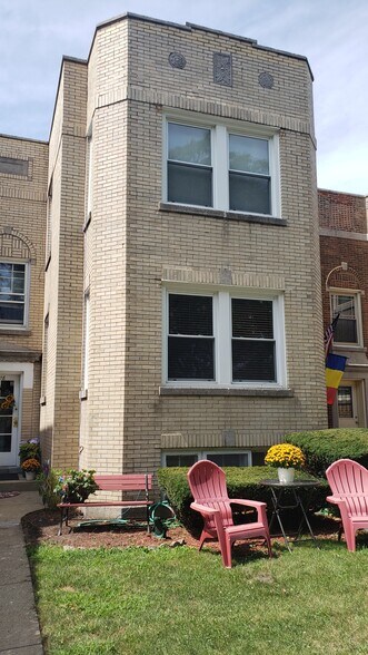 Primary Photo - 7918 Karlov Ave