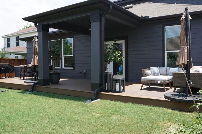 Building Photo - 8604 Capitol View Dr