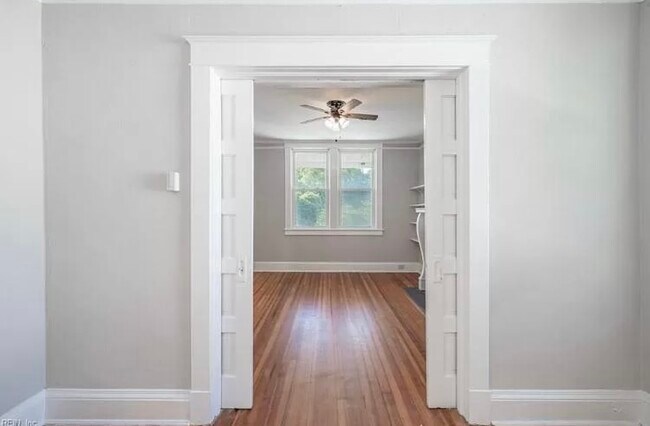 Building Photo - 214 Lucile Ave