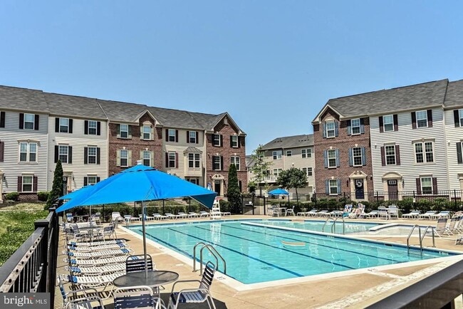 Building Photo - 13821 Litespeed Way