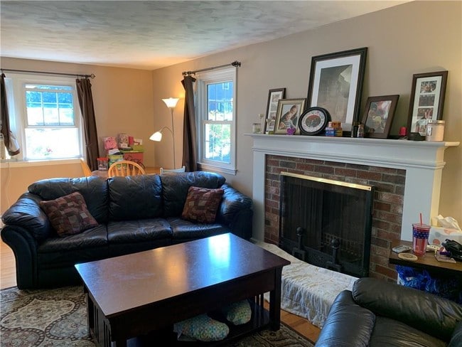 Building Photo - 68 Heritage Dr