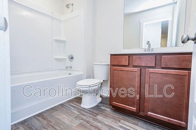 Building Photo - 609 Purteview Pl