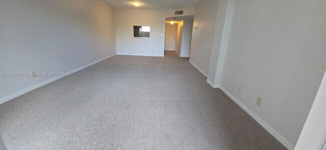 Building Photo - 1200 NW 87th Ave