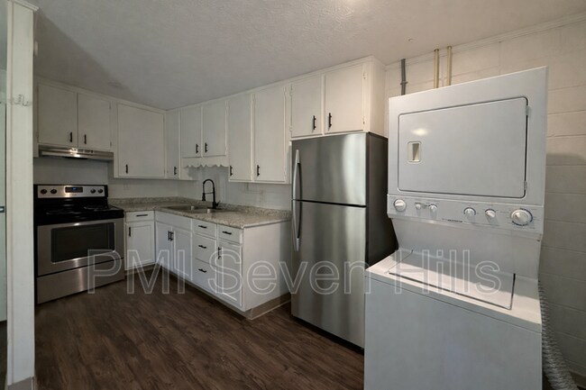 Building Photo - 1510 Milton St