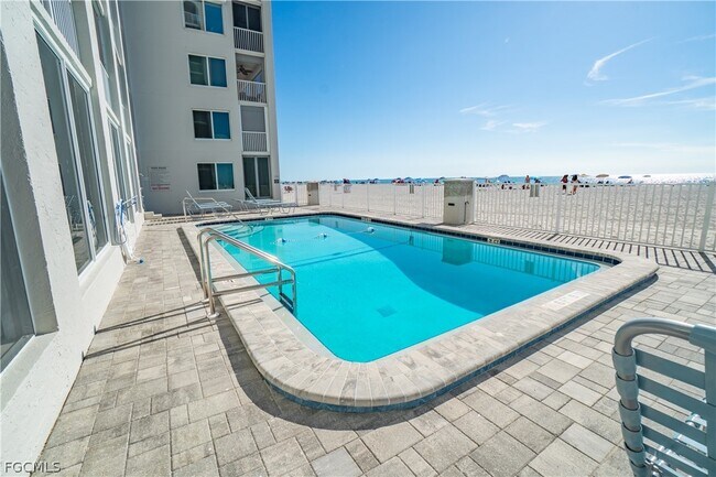 Building Photo - 26000 Hickory Blvd