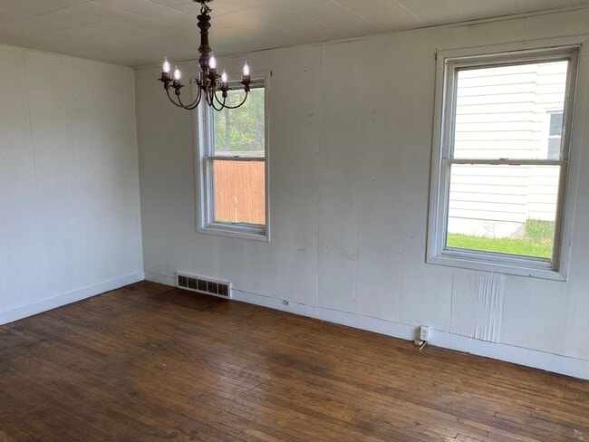 Building Photo - 3 Bed 1 Bath Single Family Home in Wausau ...