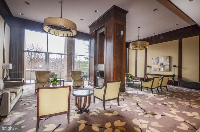 Building Photo - 3001 Veazey Terrace NW