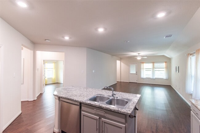 Building Photo - 4639 Sequoia Echo Dr