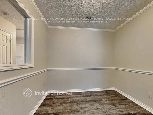 Building Photo - 804 E Aimee St