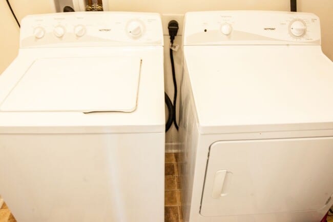 Building Photo - Single Family Home in Portsmouth