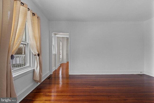 Building Photo - 134 Plant Ave