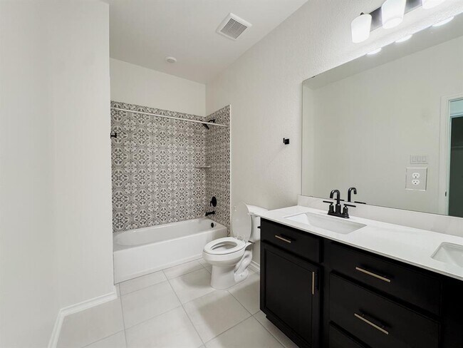 Building Photo - 4024 Pinto Ln