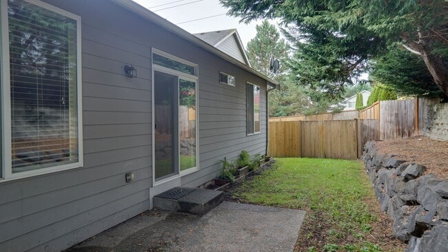 Building Photo - Crofton Hills Rambler