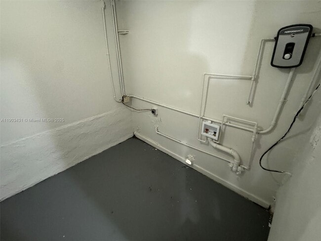 Building Photo - 5815 NW 18th Ave