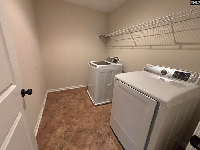 Building Photo - 383 Glen Dornoch Way